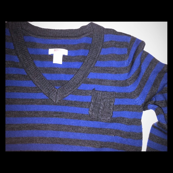 Almost new lightweight sweater. Size L. - Picture 2 of 5